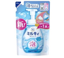 LION Увлажняющее жидкое мыло-пенка для тела с ароматом цветочного мыла «Milky Body Soap» 480 мл (мягкая упаковка)