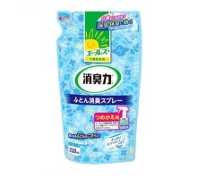 LION Спрей-освежитель "SHOSHU RIKI" для нейтрализации специфичных запахов с текстиля (аромат цветочного мыла) 320 мл мягкая упаковка