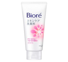 Пенка-скраб для лица со свежестью цветочного аромата Kao  « Biore» Scrub In, 130 гр. (259684)